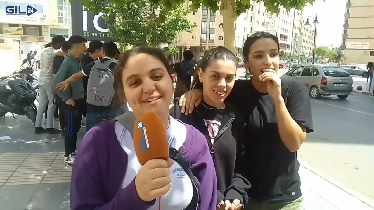 GIL24-TV اليوم الأخير من إمتحانات الباكلوريا بوجدة … رغم صعوبة الوطني نتمنى الحصول على الباكلوريا .缩略图