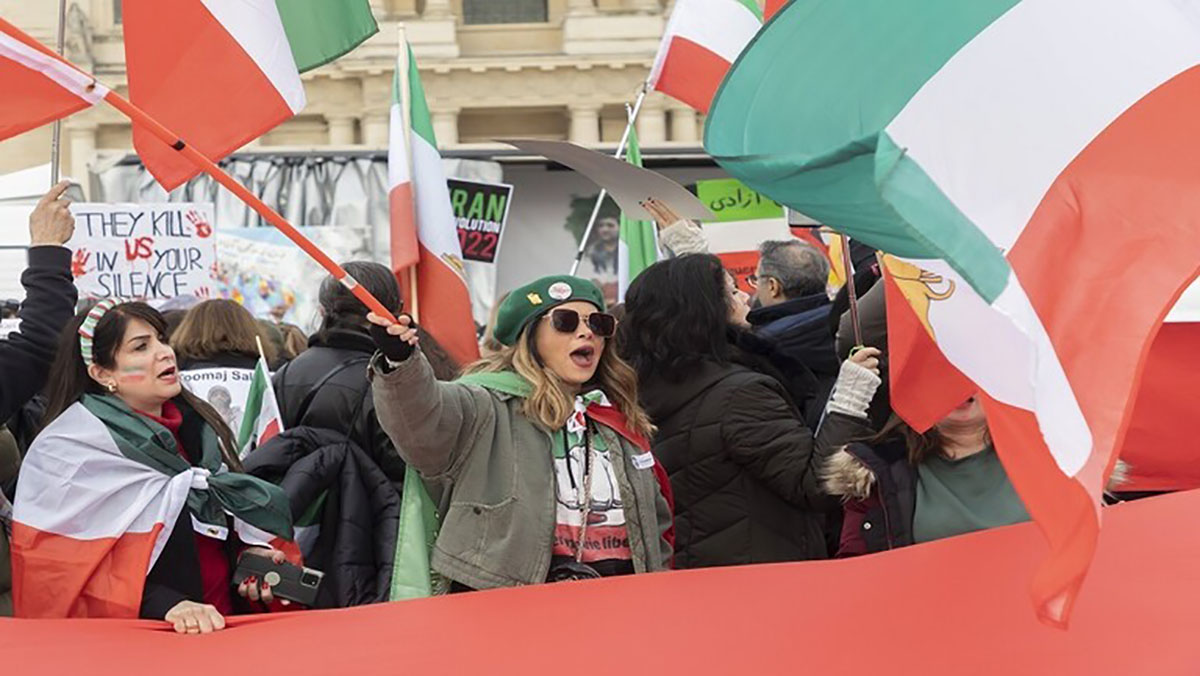 القضاء الفرنسي يسمح بتنظيم مظاهرة للمعارضة الإيرانية وشرطة باريس مصممة على منعها缩略图