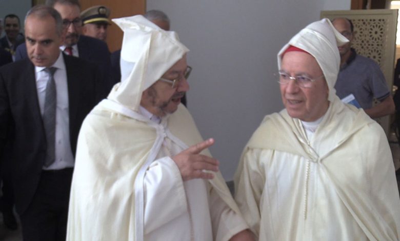 حفل تنصيب فضيلة العلامة الدكتور مصطفى بن حمزة رئيسا للمجلس العلمي الجهوي لجهة الشرق缩略图 حفل تنصيب فضيلة العلامة الدكتور مصطفى بن حمزة رئيسا للمجلس العلمي الجهوي لجهة الشرق缩略图