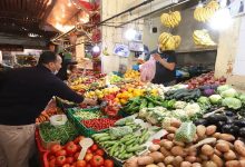 بعد فشلها في مواجهة المضاربين..الحكومة: حل المشكل هو أن يتحول المضاربون إلى تجار缩略图