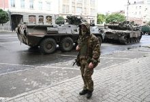 الدفاع الروسية: مجموعة “فاغنر” تستعد لتسليم أسلحتها للجيش الروسي缩略图