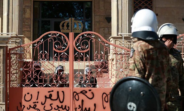 بسبب تكرر حرق القرآن:العراق أبلغ السويد بقطع العلاقات ويطرد سفيرها缩略图 بسبب تكرر حرق القرآن:العراق أبلغ السويد بقطع العلاقات ويطرد سفيرها缩略图
