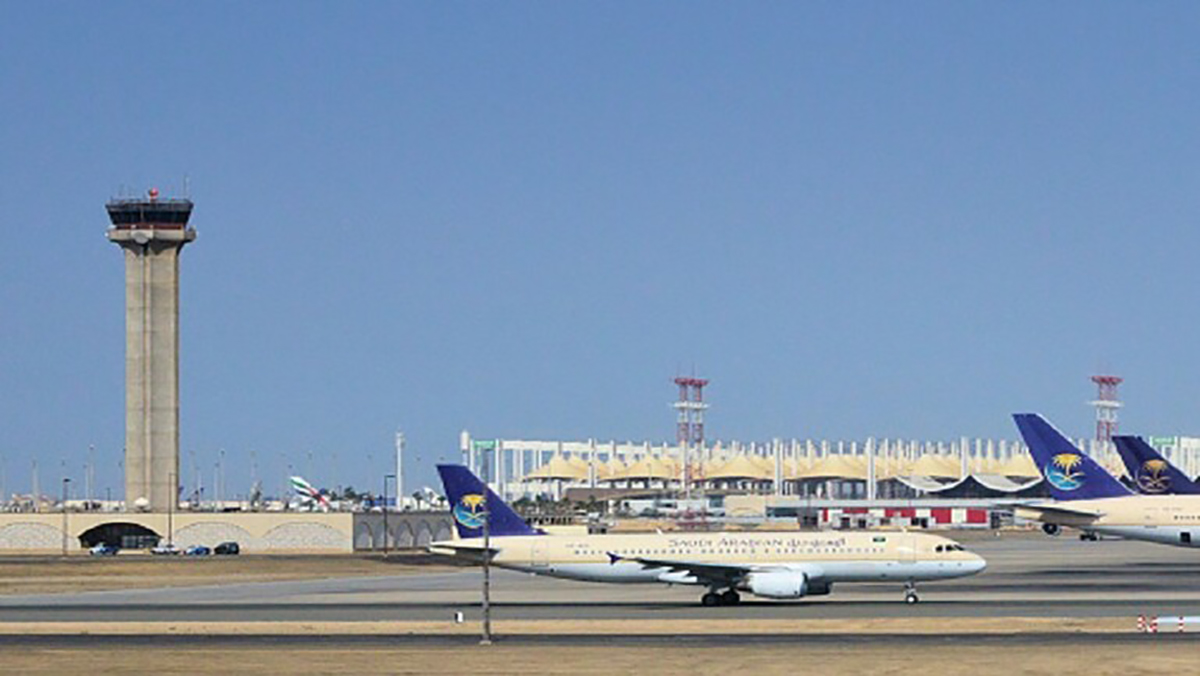 حاجة مغربية تجبر طائرة على الهبوط اضطراريا في الجزائر缩略图