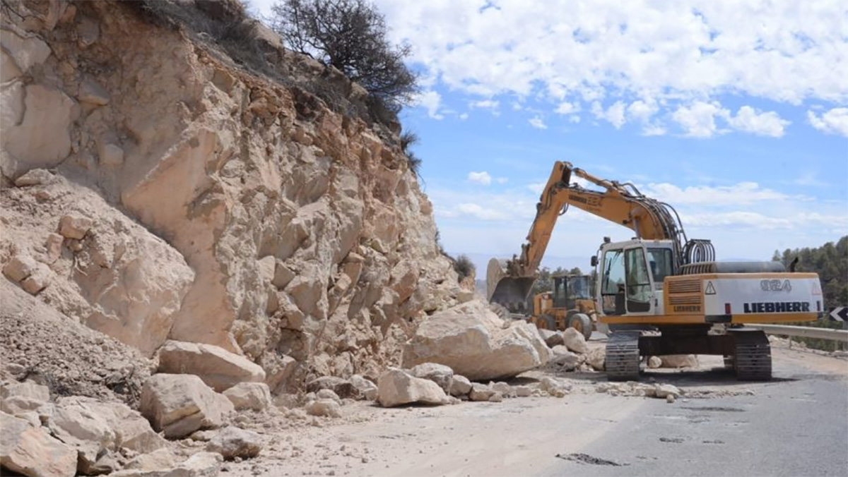المديرية الإقليمية للتجهيز والنقل تعلن فتح جميع الطرق المصنفة المتضررة في إقليم الحوز缩略图