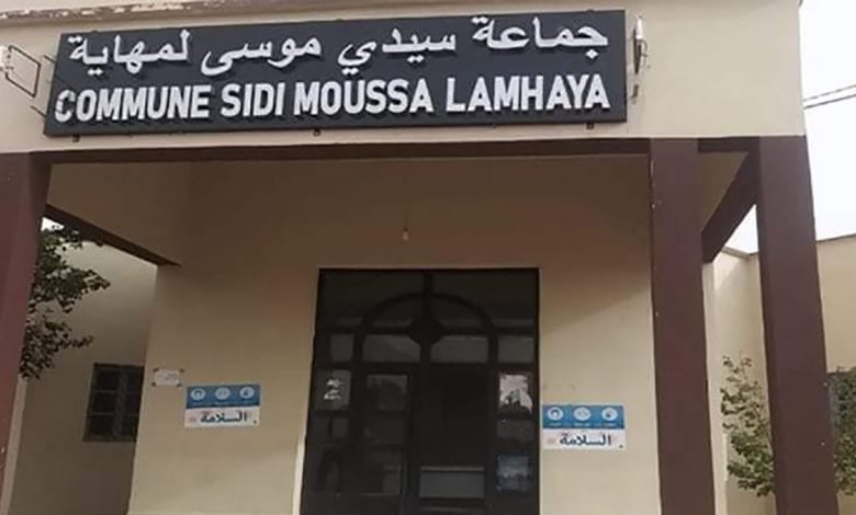 وجدة.. ساكنة دوار اولا سيدي علي تشتكي من مسلك طرقي ورئيس جماعة سيدي موسى لمهايا يعد بالحل缩略图 وجدة.. ساكنة دوار اولا سيدي علي تشتكي من مسلك طرقي ورئيس جماعة سيدي موسى لمهايا يعد بالحل缩略图