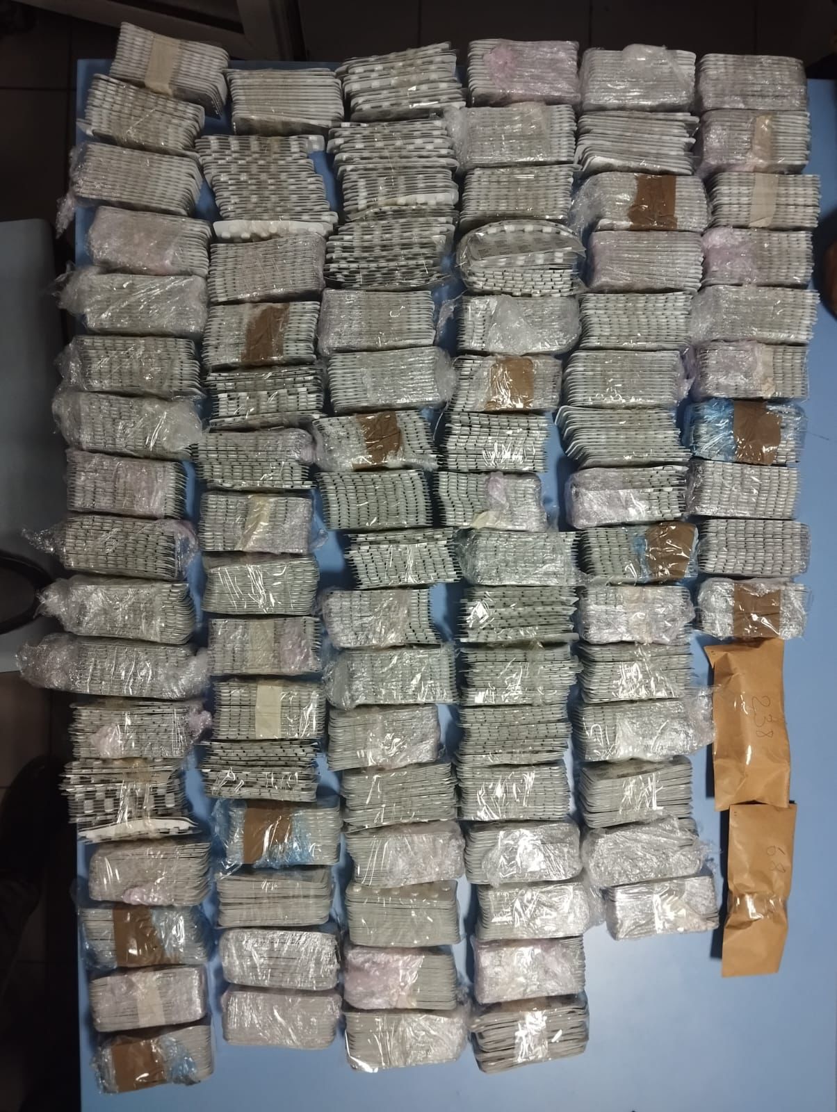 ميناء المتوسط : إجهاض  عملية تهريب دولي للمخدرات.缩略图