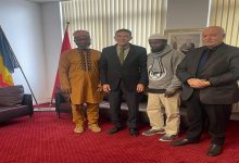 الجالية الغينية ببروكسيل، وفي مبادرة أخوية كريمة تتبرع بمبلغ مالي لفائدة ضحايا زلزال الحوز.缩略图