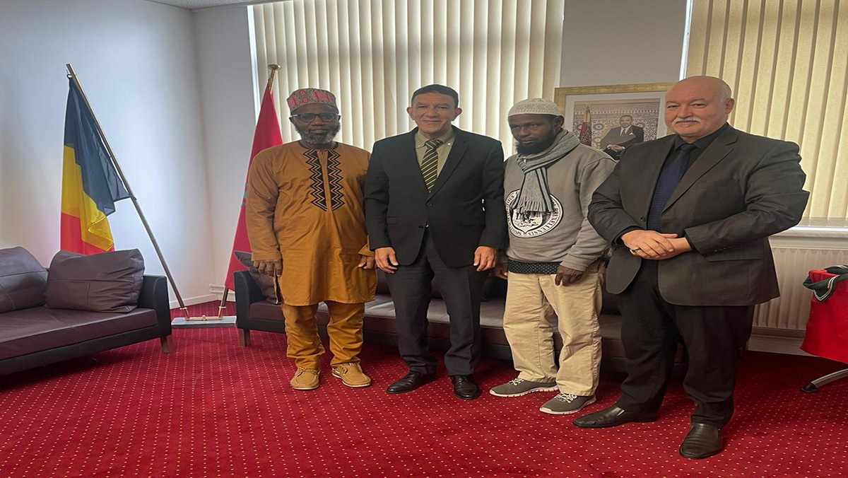 الجالية الغينية ببروكسيل، وفي مبادرة أخوية كريمة تتبرع بمبلغ مالي لفائدة ضحايا زلزال الحوز.缩略图