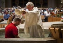 الفاتيكان يسمح بتعميد المتحولين جنسيا缩略图