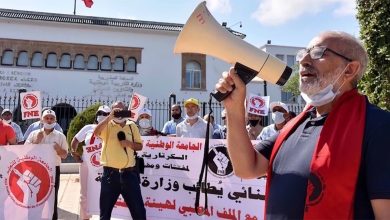 نقابة تعليمية تحذر بنموسى من تبعات توقيف الأساتذة المضربين缩略图