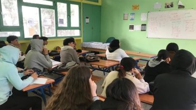 المركزيات النقابية تدعو الأساتذة إلى العودة إلى حجرات الدراسة缩略图