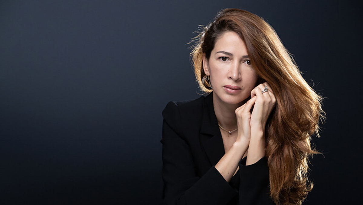 فرنسا تجرد زينب لغزيوي لمساواتها بين الطفل الفلسطيني والطفل الاسرائيلي缩略图