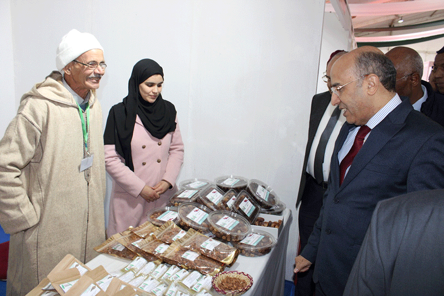 تنغير: دورة متميزة للمعرض الجهوي للمنتوجات المجالية تعزز ثقافة الاقتصاد التضامني بالمنطقة插图