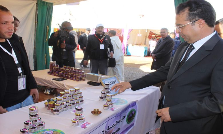 تنغير: افتتاح الدورة 4 لمهرجان الزعفران ورفع شعار التنمية المحلية رهانا للدورة缩略图 تنغير: افتتاح الدورة 4 لمهرجان الزعفران ورفع شعار التنمية المحلية رهانا للدورة缩略图