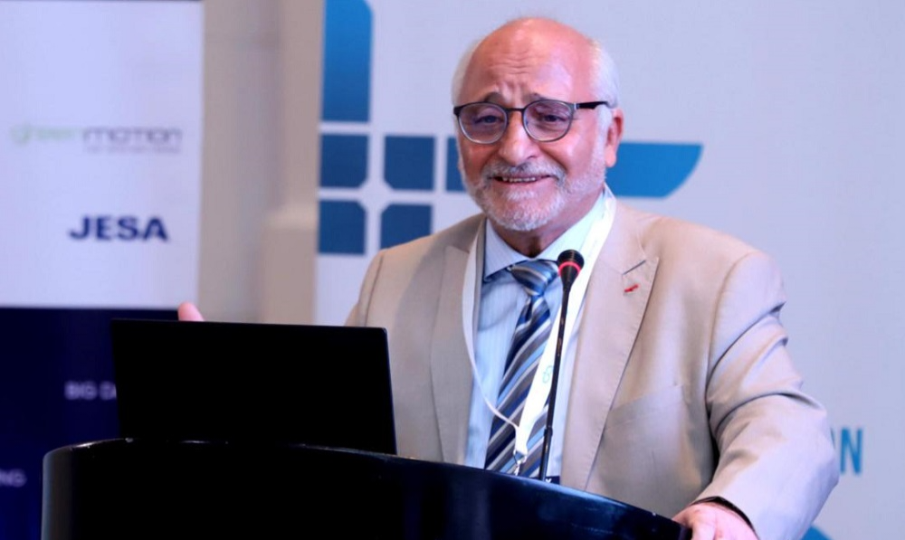 العالم المغربي رشيد اليزمي يحصل على براءة اختراع خاصة بالشحن السريع للبطريات缩略图