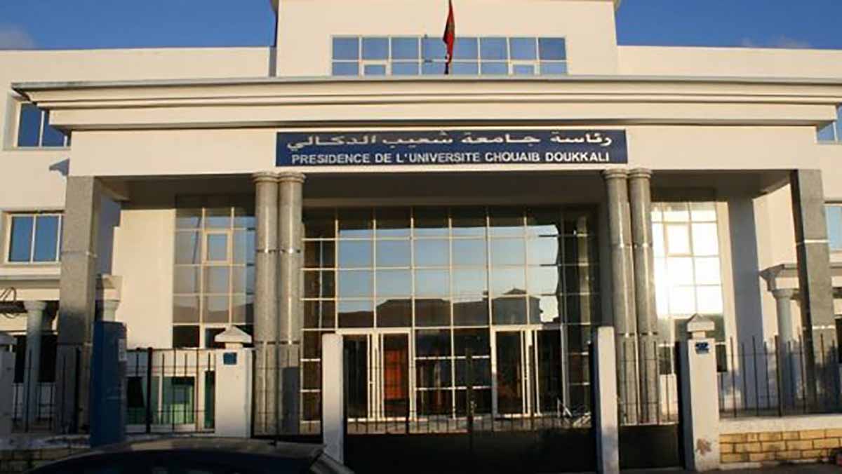 أستاذ يفجر فضيحة “الهدايا مقابل النقط” بكلية العلوم بالجديدة缩略图