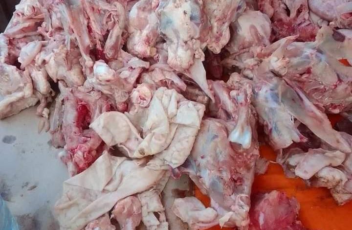 وجدة: حجز لحوم فاسدة واعتقال خمسة أظناء.缩略图 وجدة: حجز لحوم فاسدة واعتقال خمسة أظناء.缩略图