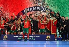 بعد فوزه بكأس أمم إفريقيا : جلالة الملك يهنىء المنتخب المغربي لكرة القدم داخل القاعة.缩略图 بعد فوزه بكأس أمم إفريقيا : جلالة الملك يهنىء المنتخب المغربي لكرة القدم داخل القاعة.缩略图