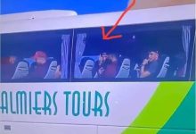 الصورة : بعد الاستقبال الحضاري لجماهير نهضة بركان وجهة الشرق تحت إشراف نهضة بركان: لاعب جزائري في حركة غير أخلاقية.缩略图