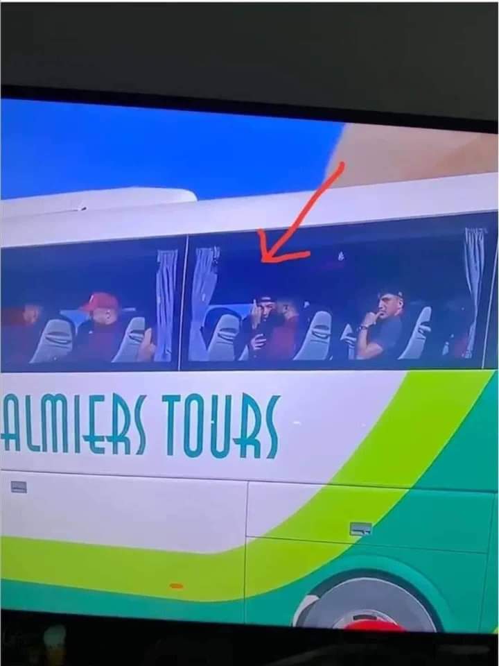 الصورة : بعد الاستقبال الحضاري لجماهير نهضة بركان وجهة الشرق تحت إشراف نهضة بركان: لاعب جزائري في حركة غير أخلاقية.缩略图