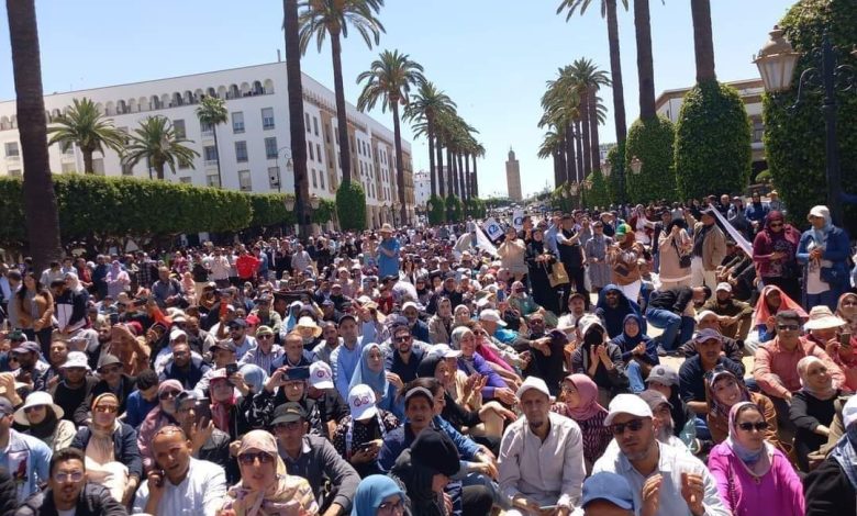 المتصرفون يعتبرون منع مسيرتهم الاحتجاجية قرارا تعسفيا وموغلا في التحكم缩略图 المتصرفون يعتبرون منع مسيرتهم الاحتجاجية قرارا تعسفيا وموغلا في التحكم缩略图
