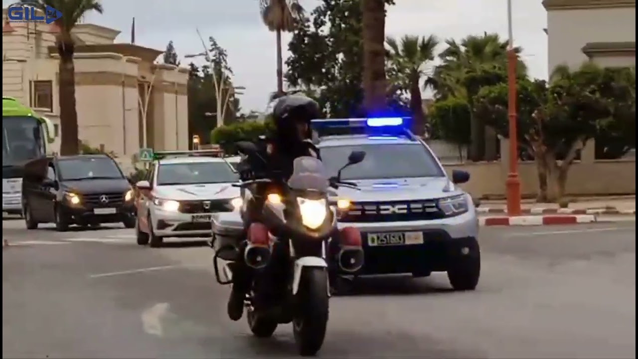 GIL24-TV بركان .. لحظة وصول لاعبين اتحاد العاصمة إلى الملعب البلدي ببركان .缩略图