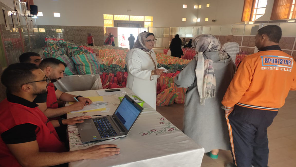 جمعية الشبيبة توزع قففا رمضانية على الفئات الهشة وتقيم فطورا جماعيا لفائدة المهاجرين缩略图