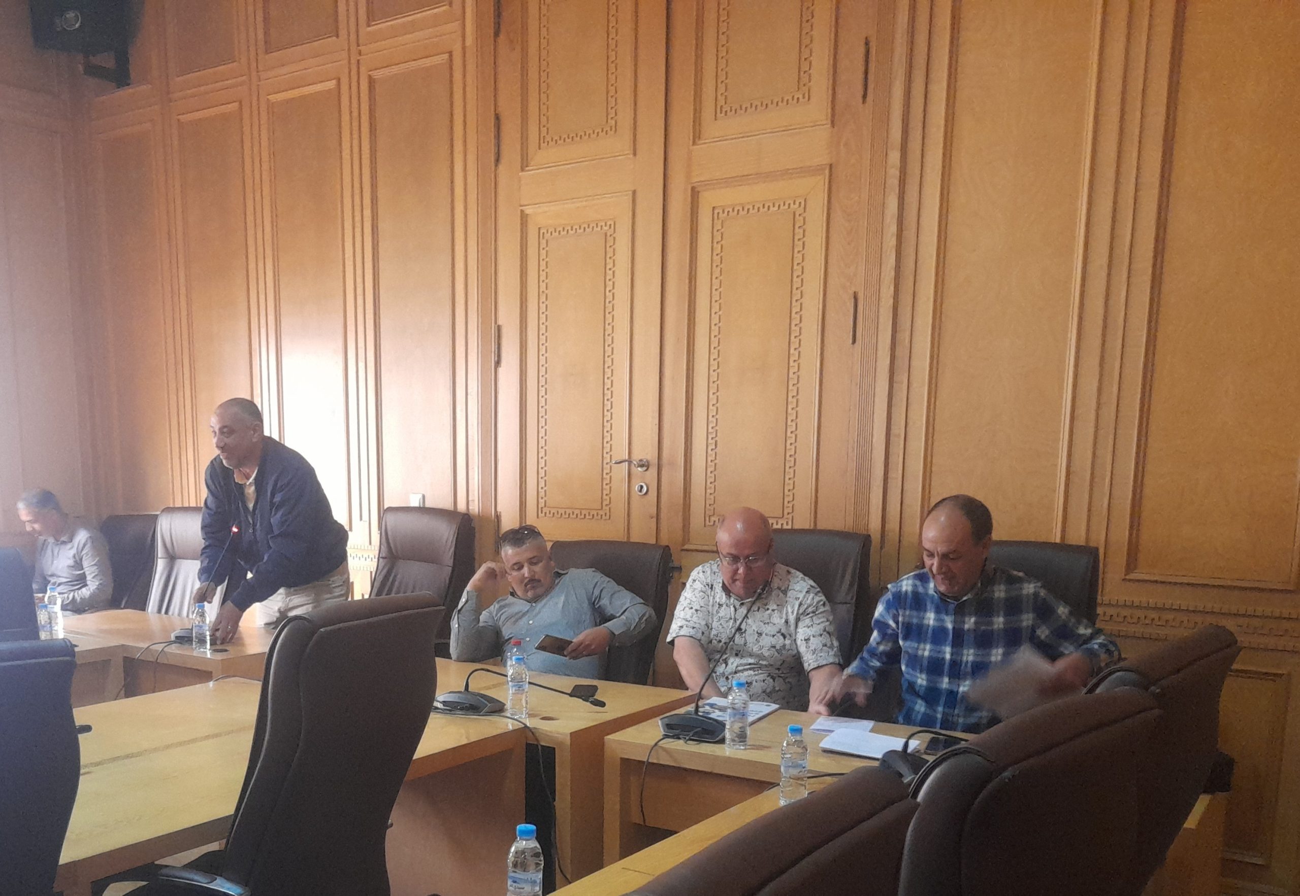 الجلسة الثالثة لدورة ماي لجماعة وجدة: بعد تأجيل جميع النقاط هل المطالبة بتمديد الدورة قانوني ؟.缩略图