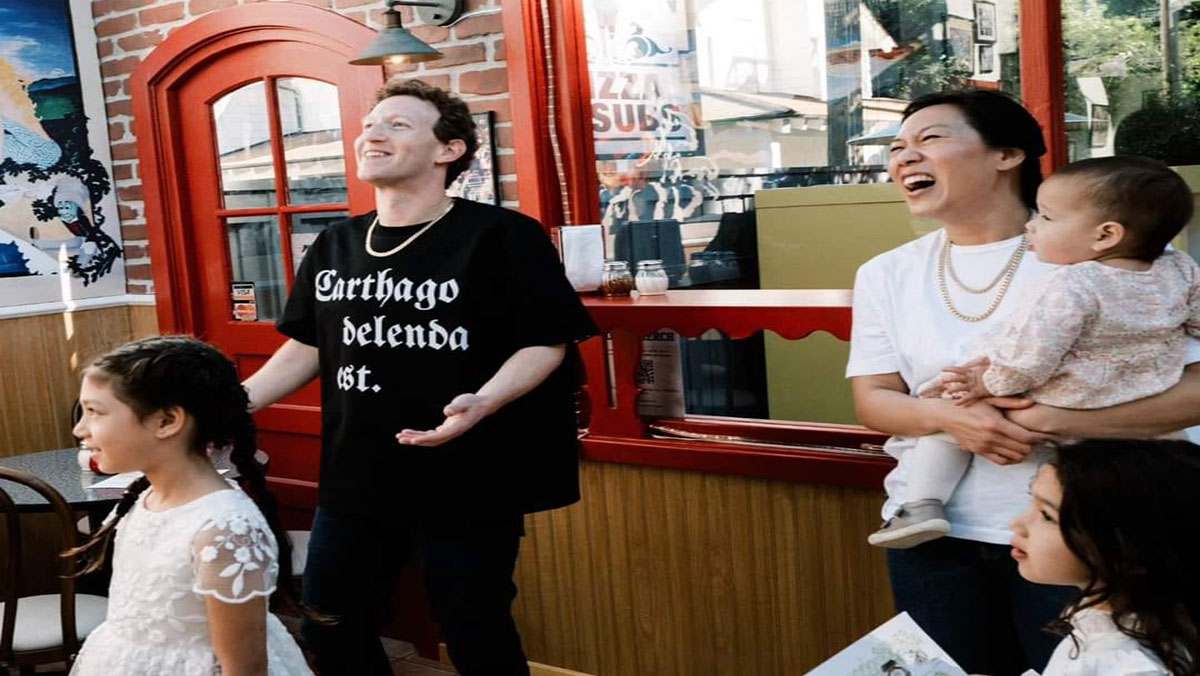 “قرطاج يجب أن تدمر”.. صورة قميص مؤسس “فايس بوك” في عيد ميلاده الـ40 تثير جدلا في تونس缩略图