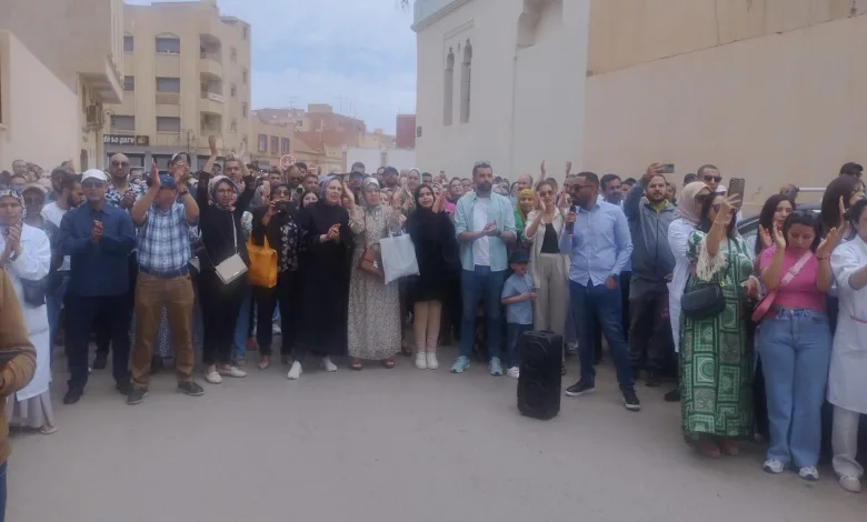 موظفو الصحة بالجهة الشرقية يحتجون بقوة لهذه الأسباب.缩略图 موظفو الصحة بالجهة الشرقية يحتجون بقوة لهذه الأسباب.缩略图