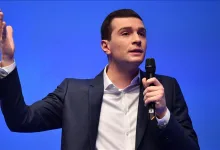 وسط مخاوف باقي أوروبا،اليمين”المتطرف”يقترب من استلام زمام السلطة في فرنسا.缩略图 وسط مخاوف باقي أوروبا،اليمين”المتطرف”يقترب من استلام زمام السلطة في فرنسا.缩略图