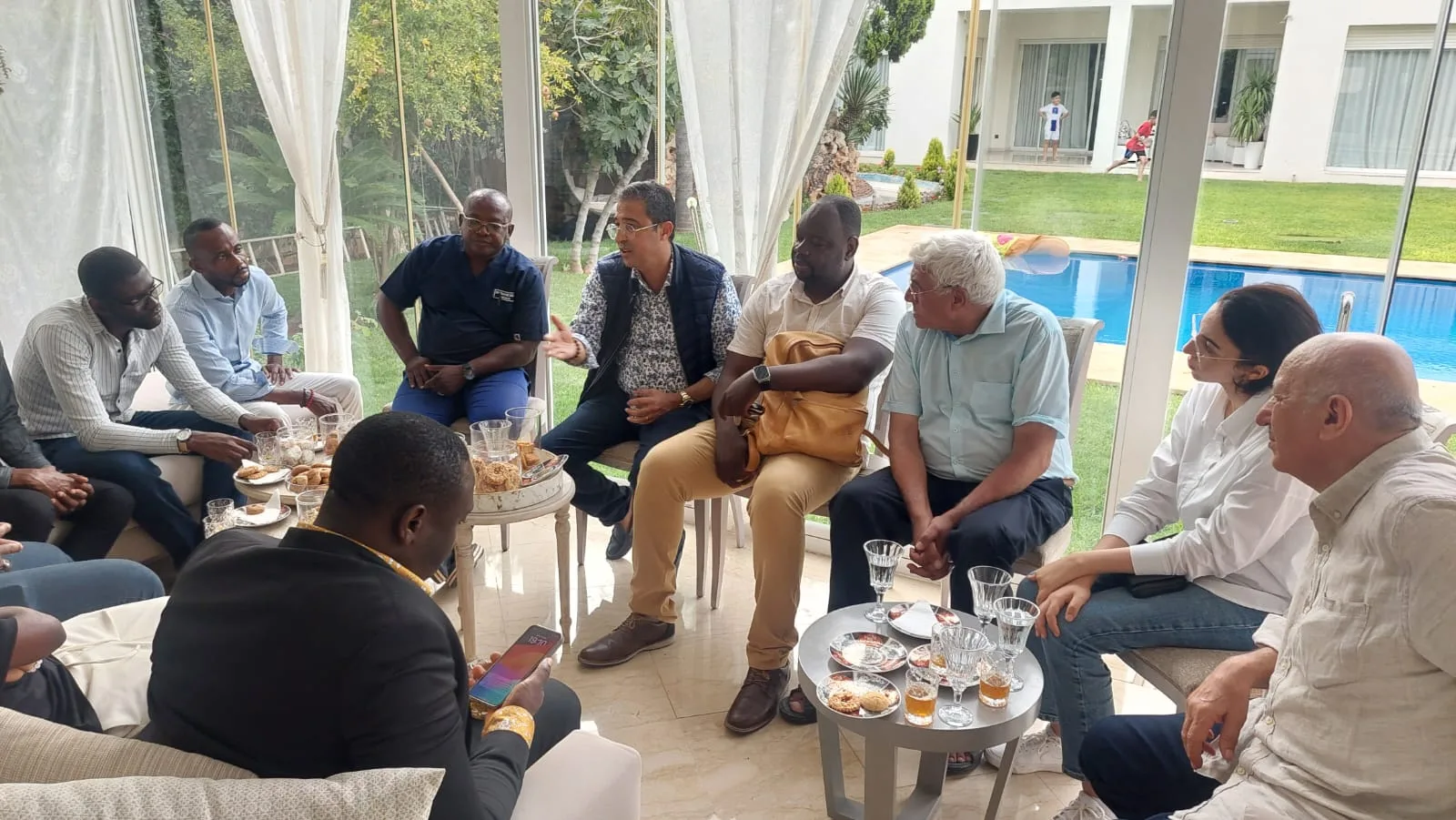 في غياب الدولة… المجتمع المدني بفجيج يعمل على مساعدة ساكنة فجيج للولوج إلى الخدمات الصحية缩略图