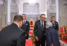 الملك يستقبل والي بنك المغرب缩略图