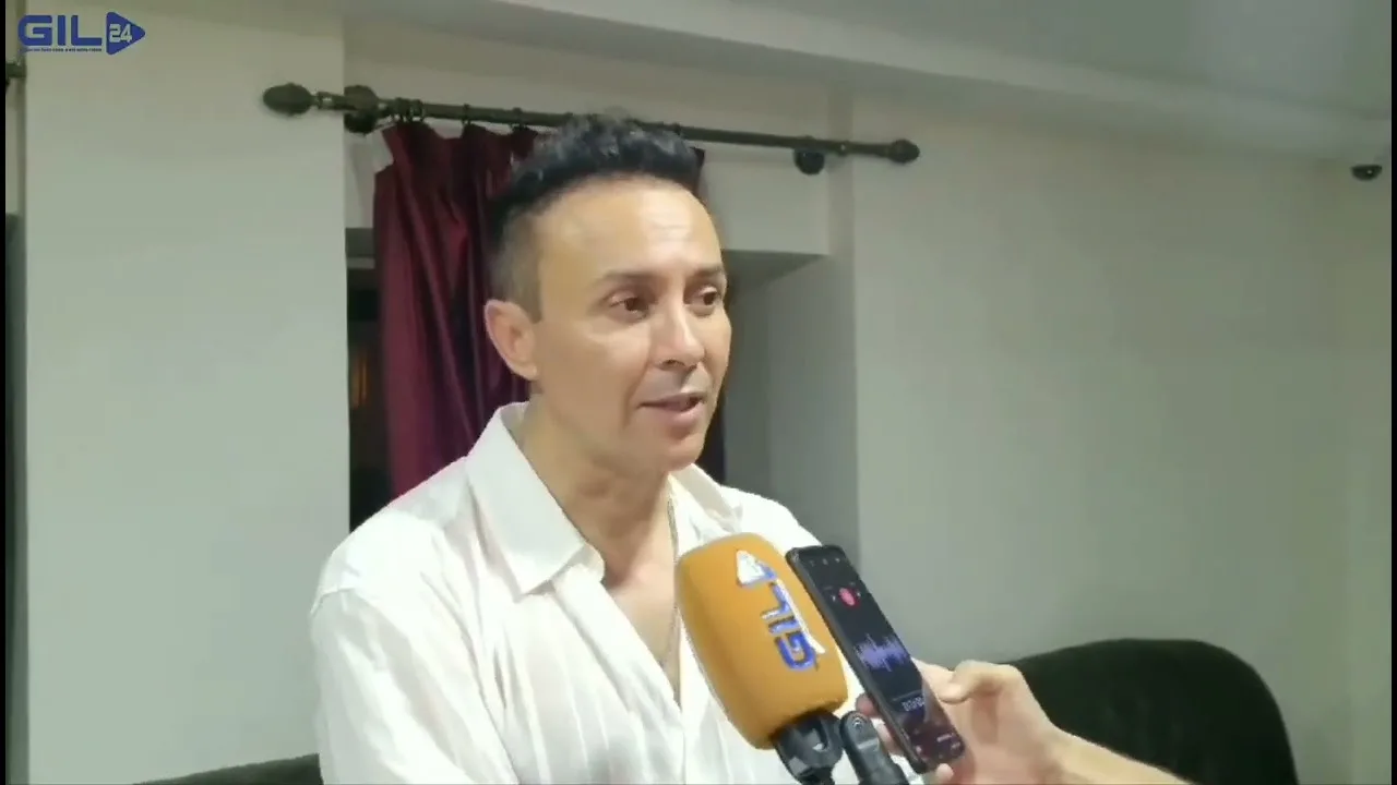 GIL24-TV حاتم إدار يحتفل مع جمهور مدينة وجدة بمناسبة الذكرى 25 لعيد العرش المجيد缩略图