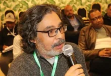 خالد أخازي: فوبيا- كوفية… تعري الولاء المزيف….缩略图