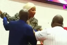 مشاجرة قوية في برلمان الإيكواس بين نائب إيفواري ونائب سنغالي مقرب من عثمان سونكو缩略图