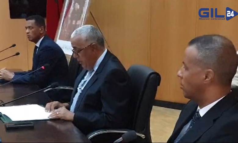 توجيهات والي جهة الشرق لرجال السلطة الجدد : الجفاف، الاحصاء، البناء العشوائي، الملك العام، مواكبة المنتخبين، الحفاظ على المكتسبات والتواصل مع الاعلام缩略图 توجيهات والي جهة الشرق لرجال السلطة الجدد : الجفاف، الاحصاء، البناء العشوائي، الملك العام، مواكبة المنتخبين، الحفاظ على المكتسبات والتواصل مع الاعلام缩略图