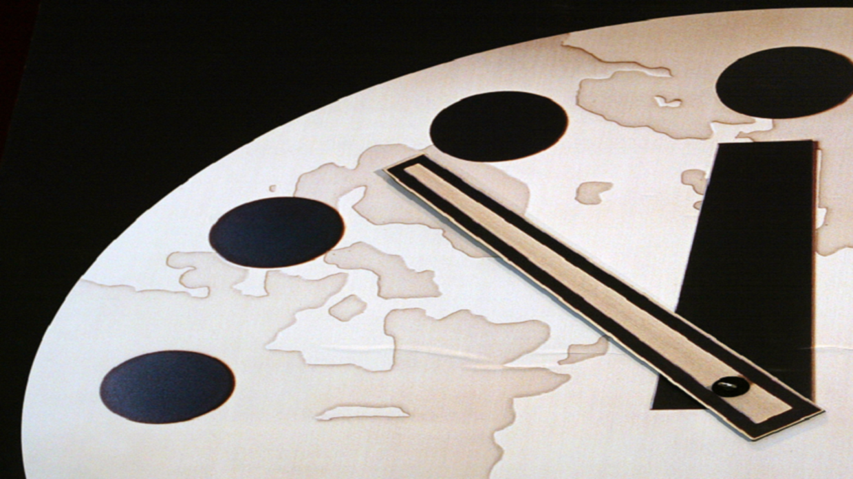 ساعة يوم القيامة على مدى دقيقتين.. على عسكريينا “تجفيف بارودهم”缩略图