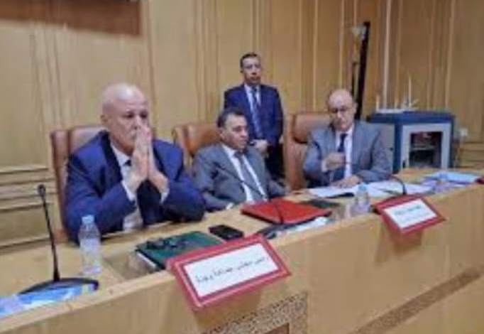 دورة أكتوبر 2024 لجماعة وجدة: المصادقة بالإجماع على نقاط الجلسة الأولى.缩略图 دورة أكتوبر 2024 لجماعة وجدة: المصادقة بالإجماع على نقاط الجلسة الأولى.缩略图