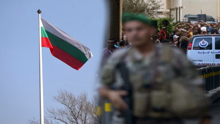 كيف ومن أين وصلت أجهزة بيجر المتفجرة إلى لبنان؟.. موقع هنغاري يرصد طريقها