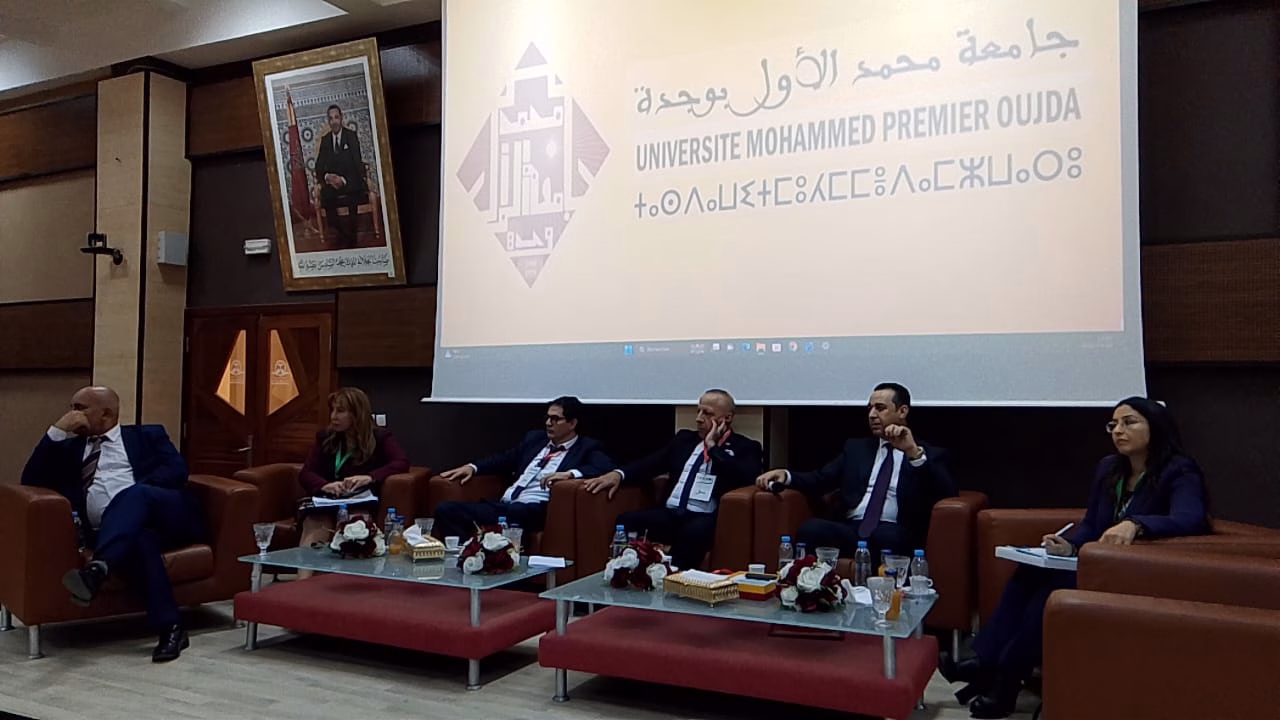 الجامعة المغربية: جامعة للكفاءات المنتجة: الحصيلة والآفاق، موضوع ندوة بجامعة وجدة缩略图
