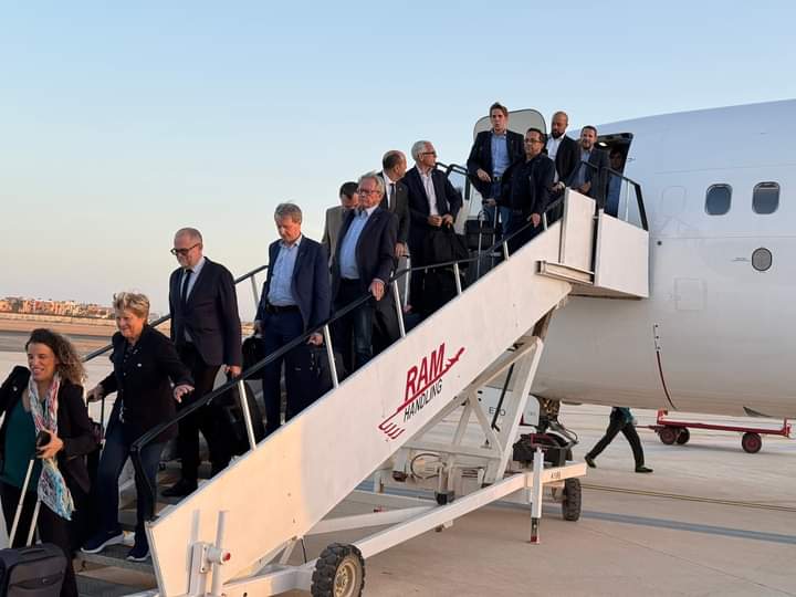 سفير الجمهورية الفرنسية يصل مدينة العيون المغربية.缩略图