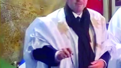 السفير الفرنسي بالمغرب يرتدي الزي الصحراوي المغربي.缩略图