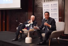 استمرار اللقاءات التشاورية لكتابة الدولة في التجارة الخارجية : عمر حجيرة يجتمع مع جمعية المصدرين المغاربة بالدارالبيضاء.缩略图