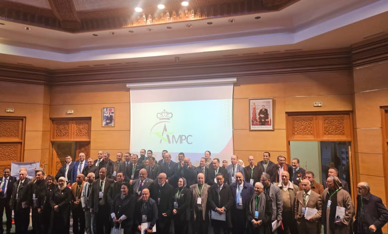 بتعاون مع المديرية العامة للجماعات الترابية، جمعية رؤساء مجالس العمالات والأقاليم تنظم ندوة الاقتصاد التضامني ورهانات التنمية الإجتماعية.缩略图 بتعاون مع المديرية العامة للجماعات الترابية، جمعية رؤساء مجالس العمالات والأقاليم تنظم ندوة الاقتصاد التضامني ورهانات التنمية الإجتماعية.缩略图