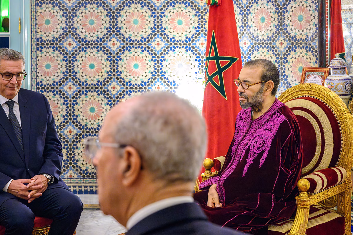 الديوان الملكي : الملك يترأس جلسة عمل خصصت لموضوع مراجعة مدونة الأسرة缩略图