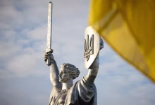 أوكرانيا توافق على صفقة المعادن النادرة مع الولايات المتحدة缩略图