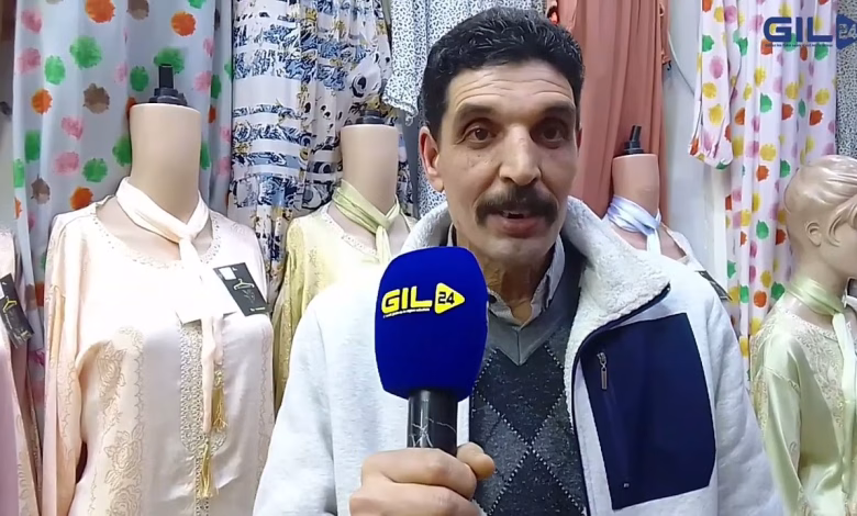 GIL24-TV وجدة .. إقبال المغاربة على اللباس التقليدي المغربي بمناسبة عيد الفطر缩略图 GIL24-TV وجدة .. إقبال المغاربة على اللباس التقليدي المغربي بمناسبة عيد الفطر缩略图