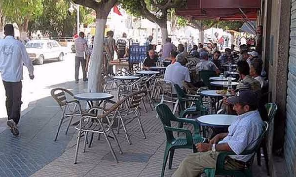 جمعية مهنية تصف مشروع قانون المقاهي بـ“العبث التشريعي”缩略图 جمعية مهنية تصف مشروع قانون المقاهي بـ“العبث التشريعي”缩略图