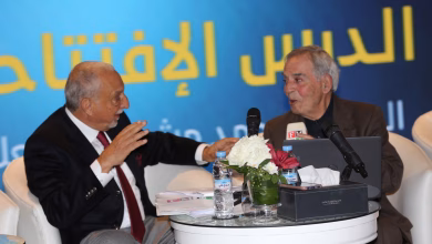 من وحي الدرس الافتتاحي أو حوار وزير العدل السابق محمد مشيشي العلمي وقيدوم الناشرين محمد عبدالرحمان برادة缩略图